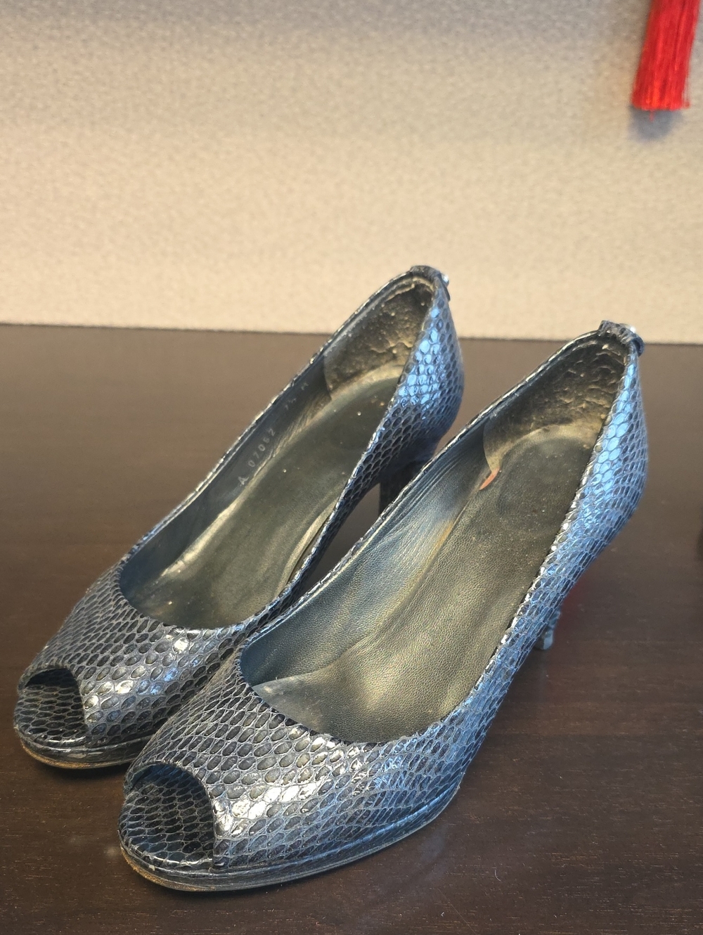 Stuart Weitzman Blue  Snake-Texture Peep-Toe Pumps